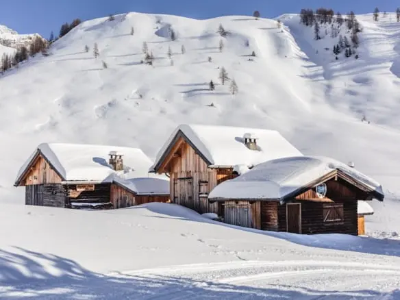 Photo cabin, snow