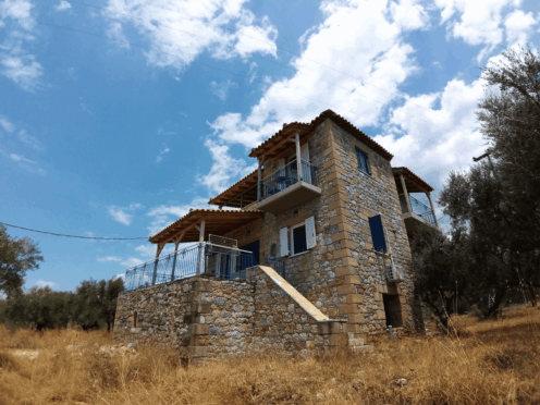 Charming Home In Agios Nikolaos, Mani