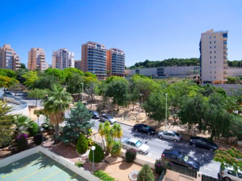 Premium Sea-view Flat By Lush Park In Calpe, Costa Blanca
