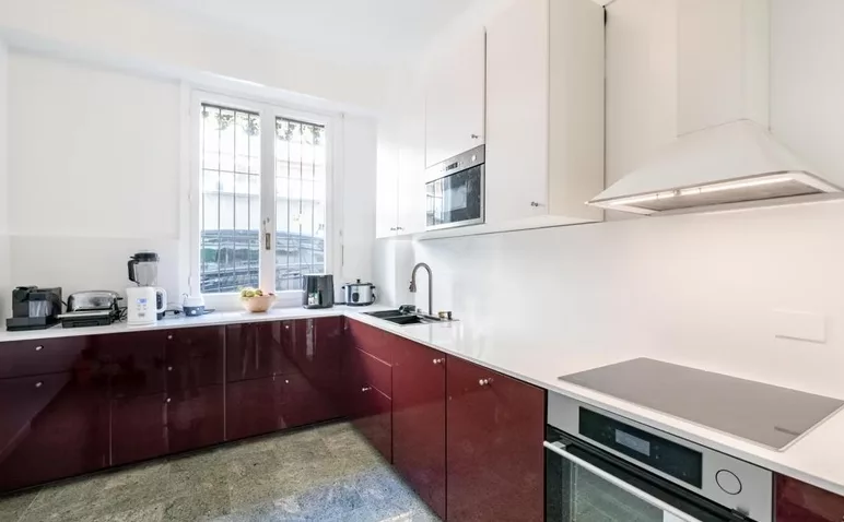 Screenshot_16-4-2025_11400_www.albahouseimmobiliare.com