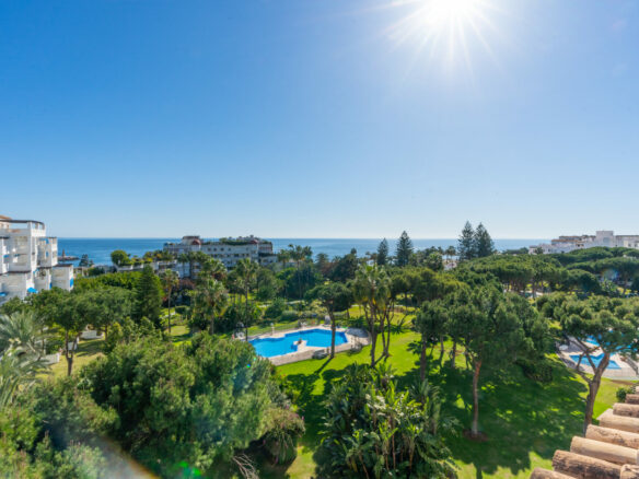 Frontal Beach Apartment With Amazing Sea Views At Puerto Banus