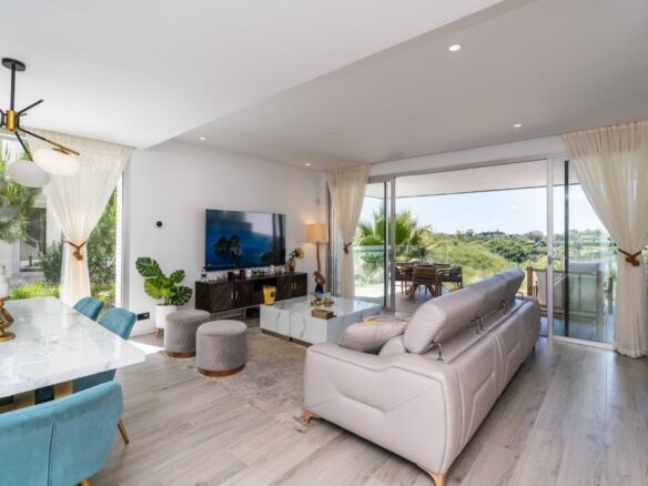 Stylish 3beds Corner Townhouse With Panoramic Mountain Views In Cancelada