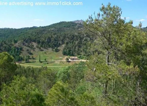 14-bedroom Finca In Segura De La Sierra, Spain (900 M²)