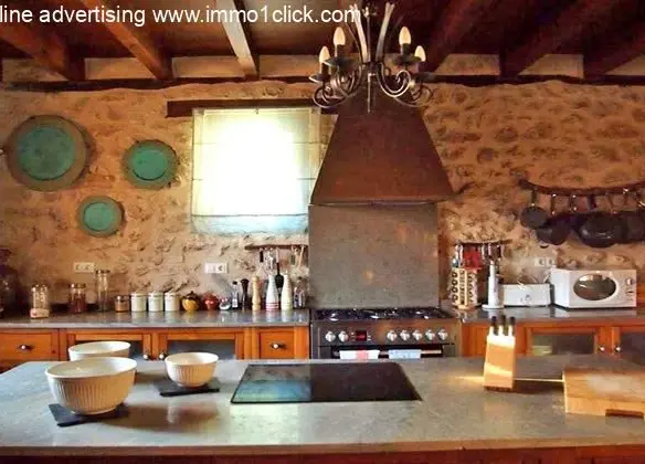 14-bedroom Finca In Segura De La Sierra, Spain (900 M²)