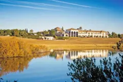 25-bedroom Property In Sevilla, Spain (4.500 M²)