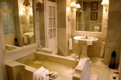 25-bedroom Property In Sevilla, Spain (4.500 M²)