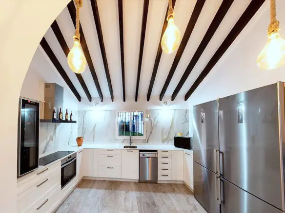 7-bedroom Finca In Las Cabezas De San Juan, Spain (2.100 M²)