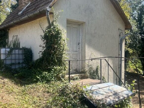 Charming Home For Sale In Dombóvár-szőlőhegy, Tolna