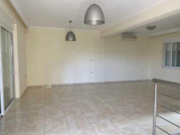 4-bedroom Maisonette In Akrotiri, Greece (200 M²)