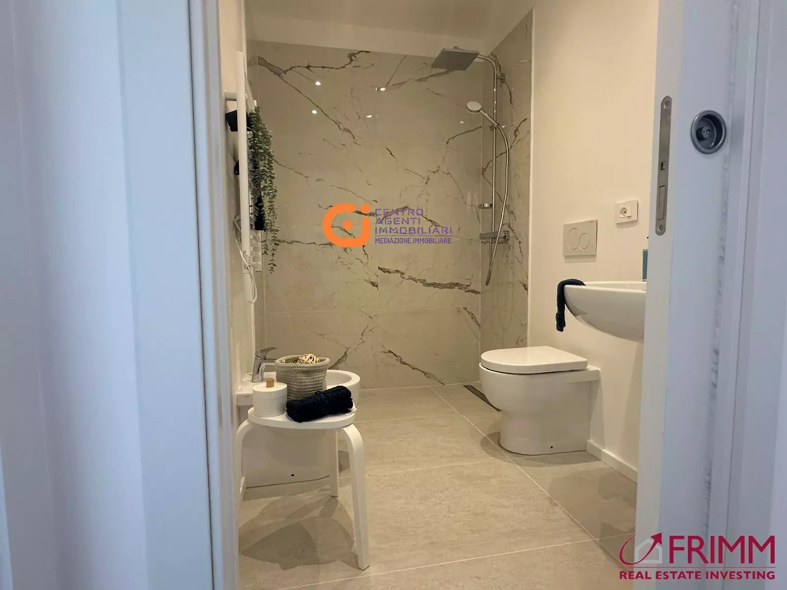 1841602_202506101247199639173l