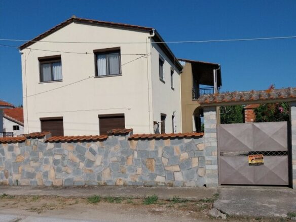 6-bedroom Duplex In Keramoti, Greece (290 M²)