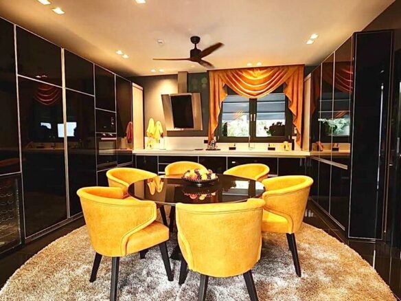 2-bedroom Villa In Thermi, Greece (785 M²)