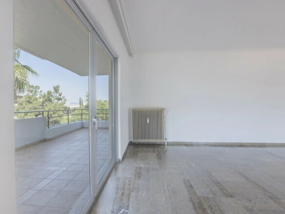 3-bedroom Flat In Agia Paraskevi, Greece (180 M²)