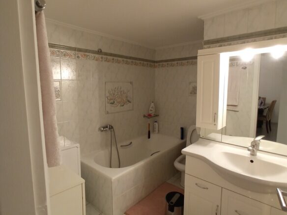 2-bedroom Flat In Nikaia, Greece (90 M²)