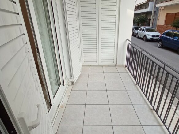 2-bedroom Flat In Nikaia, Greece (90 M²)