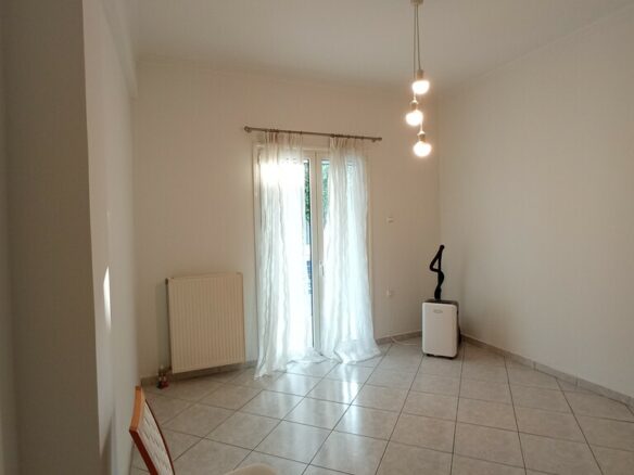 2-bedroom Flat In Nikaia, Greece (90 M²)