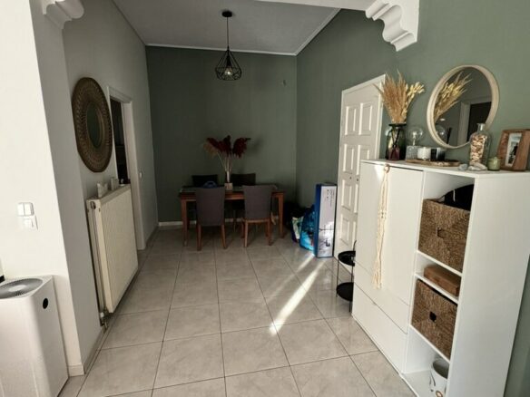 4-bedroom Building In Nikaia, Greece (220 M²)