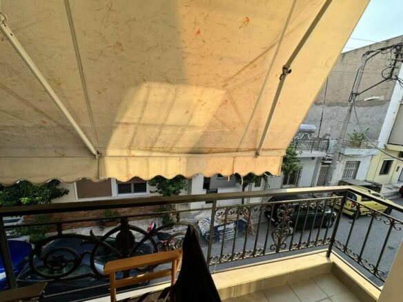 4-bedroom Building In Nikaia, Greece (220 M²)