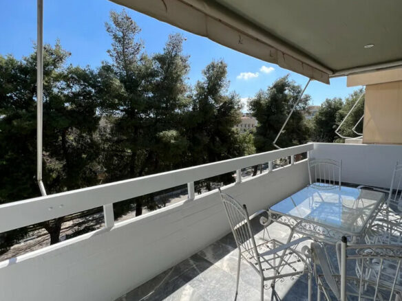 2-bedroom Flat In Pefki, Greece (88 M²)