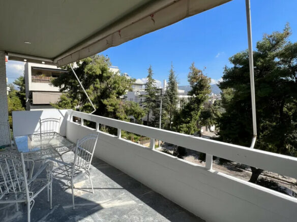 2-bedroom Flat In Pefki, Greece (88 M²)