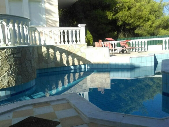 5-bedroom Villa In Acharnes, Greece (680 M²)