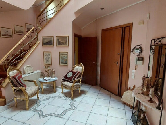 5-bedroom Villa In Acharnes, Greece (680 M²)