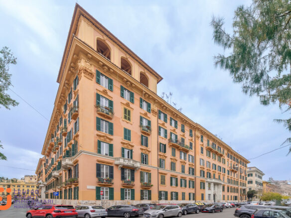 Elegant Historic Apartment In Prime Prati/mazzini Location