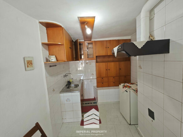 Stunning Amphitheater House In Keratea, Dionysos – 138 Sqm