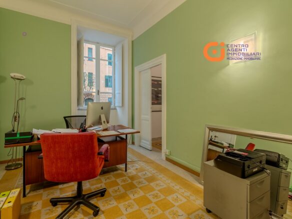 Elegant Historic Apartment In Prime Prati/mazzini Location