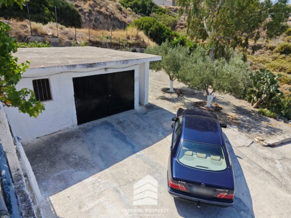 Stunning Amphitheater House In Keratea, Dionysos – 138 Sqm
