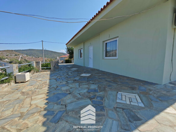 Stunning Amphitheater House In Keratea, Dionysos – 138 Sqm
