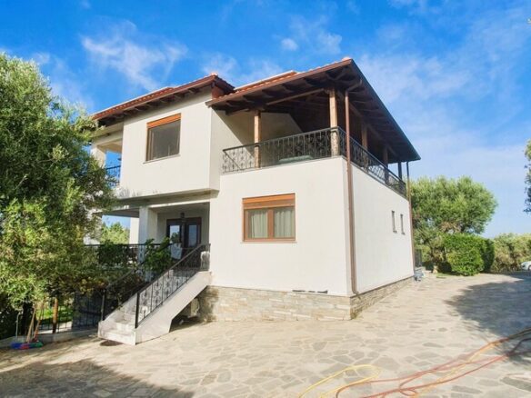 5-bedroom Villa In Sithonia, Greece (300 M²)