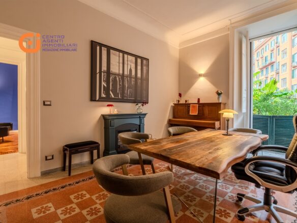 Elegant Historic Apartment In Prime Prati/mazzini Location
