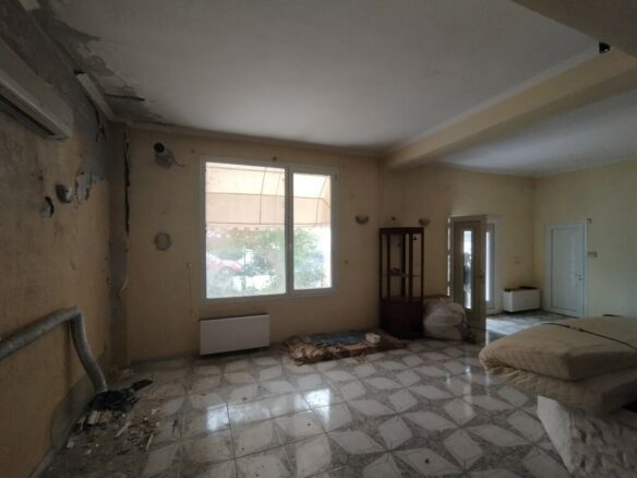 2-bedroom Commercial Property In Mikra, Greece (800 M²)