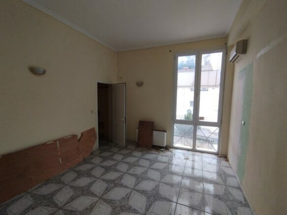 2-bedroom Commercial Property In Mikra, Greece (800 M²)