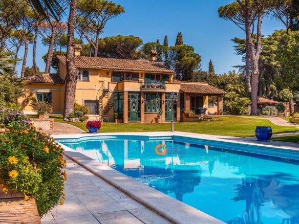 Charming Villa With Pool On The Historic Appian Way