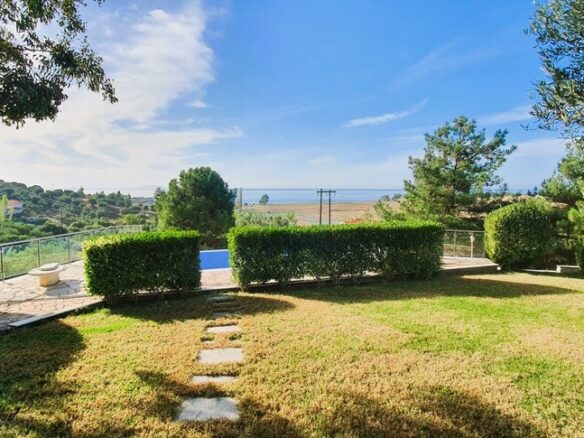 5-bedroom Villa In Sithonia, Greece (300 M²)