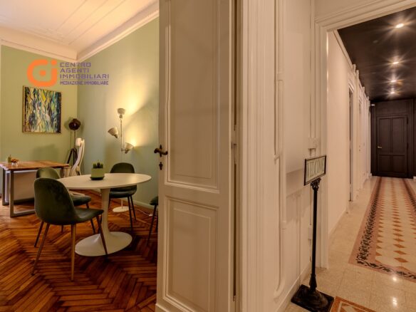 Elegant Historic Apartment In Prime Prati/mazzini Location