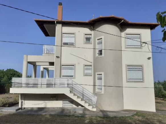 4-bedroom Detached House In Easts Olimpos, Greece (261 M²)
