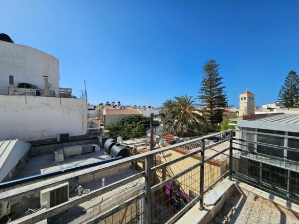 Business In Ierapetra, Greece (131 M²)