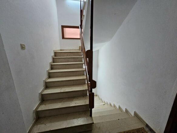 Business In Ierapetra, Greece (131 M²)