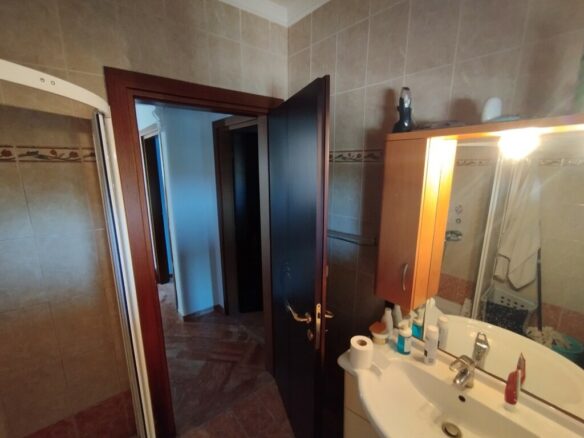9-bedroom Detached House In Thermaikos, Greece (300 M²)
