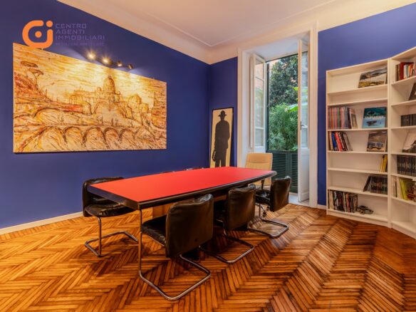 Elegant Historic Apartment In Prime Prati/mazzini Location