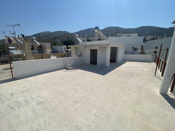 Flat In Greece (240 M²)