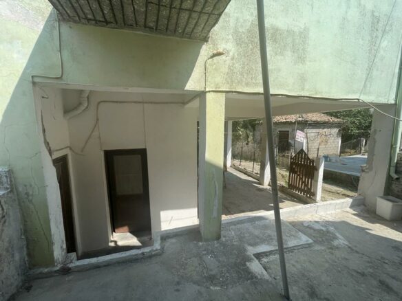 Detached House In Corfu, Greece (215 M²)