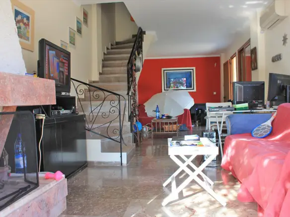 3-bedroom Maisonette In Anavissos, Greece (130 M²)