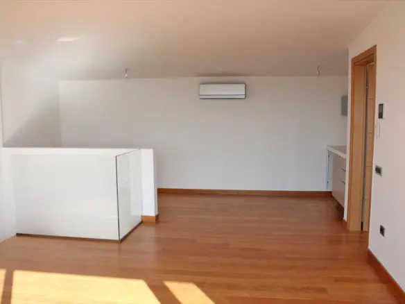 4-bedroom Maisonette In Glyfada, Greece (185 M²)