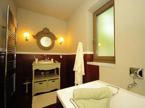 4-bedroom Detached House In Arachova, Greece (402 M²)