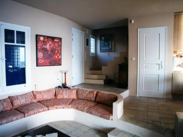 3-bedroom Maisonette In Greece (125 M²)