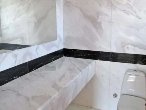 Maisonette In Voula, Greece (190 M²)